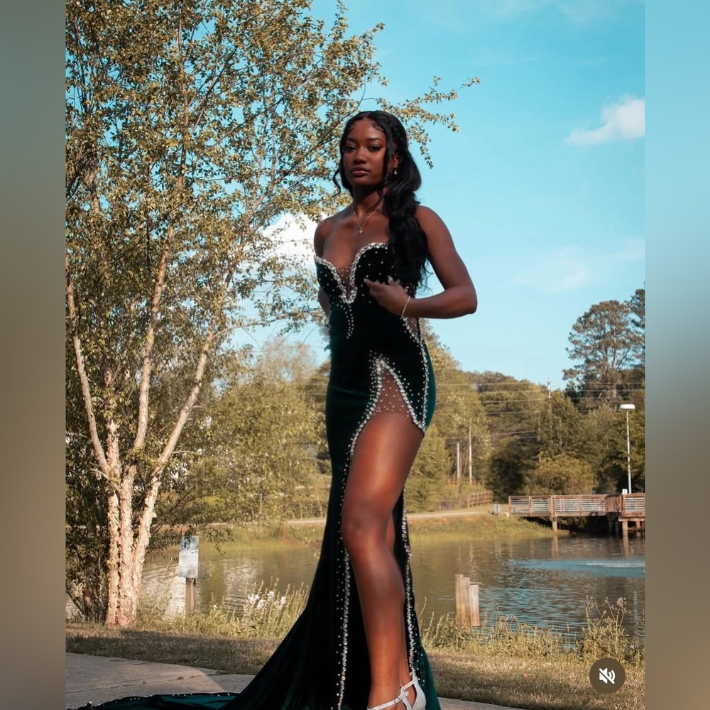 PROM DRESS GOING FOR $450 ONLY WORN ONCE